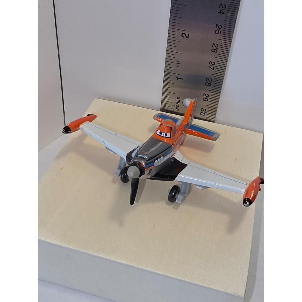 Mattel Disney Planes Supercharged Dusty Crophopper die-cast plane